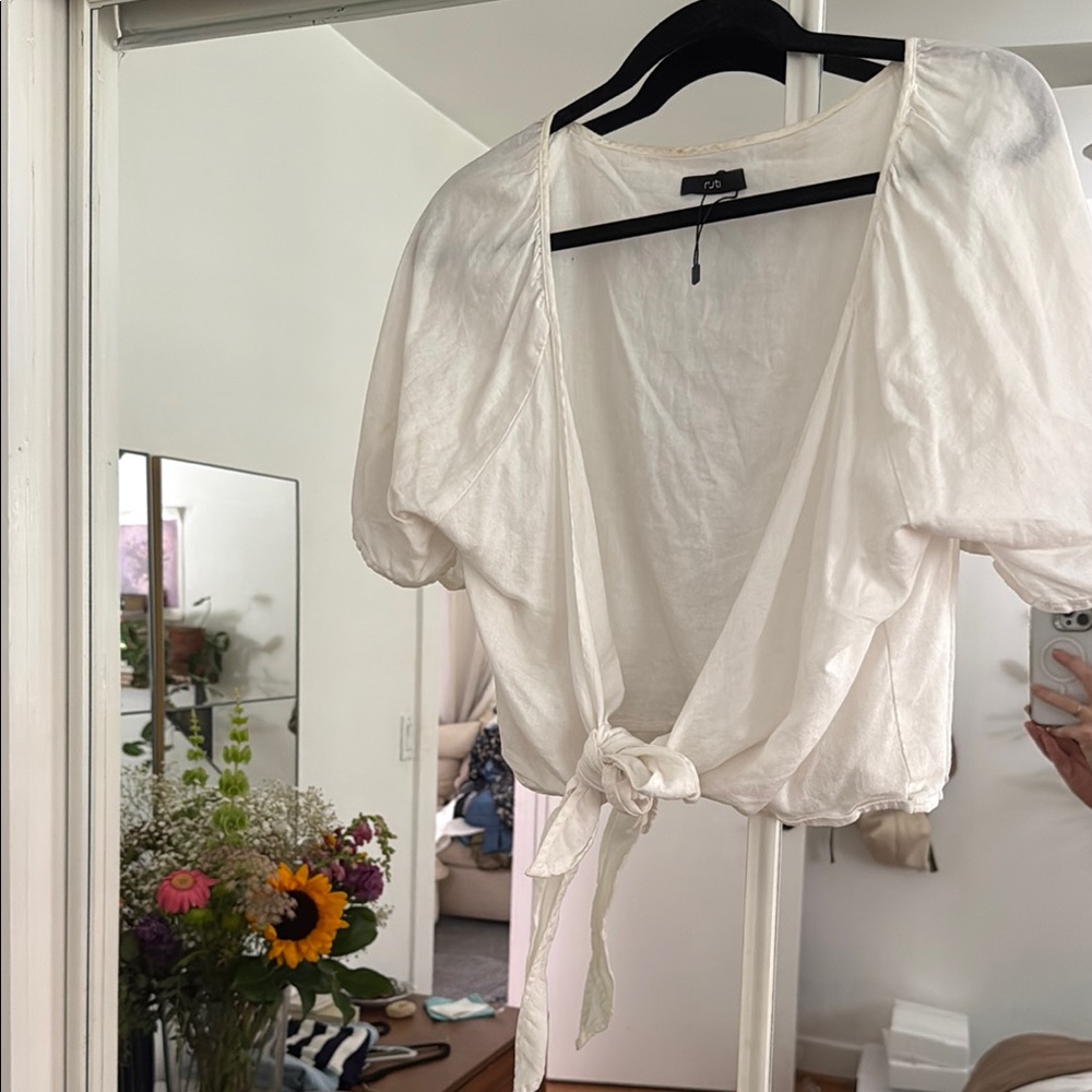 Elegant White Tie-Front Blouse